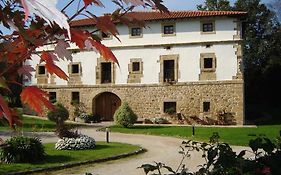 Casona de San Pantaleón de Aras